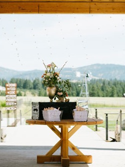sign-in table